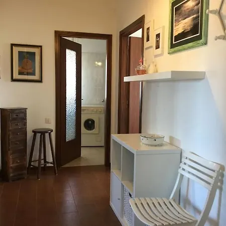 Follonica/toscana:vista Mare In Pieno Centro/6pers *