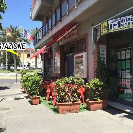 Follonica/toscana:vista Mare In Pieno Centro/6pers Апартаменты *